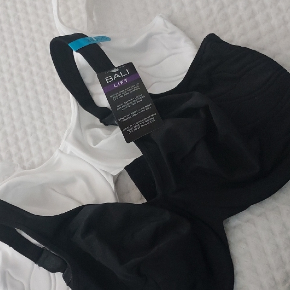 Bali Women's Classic Black and White Bras One Set Of Two